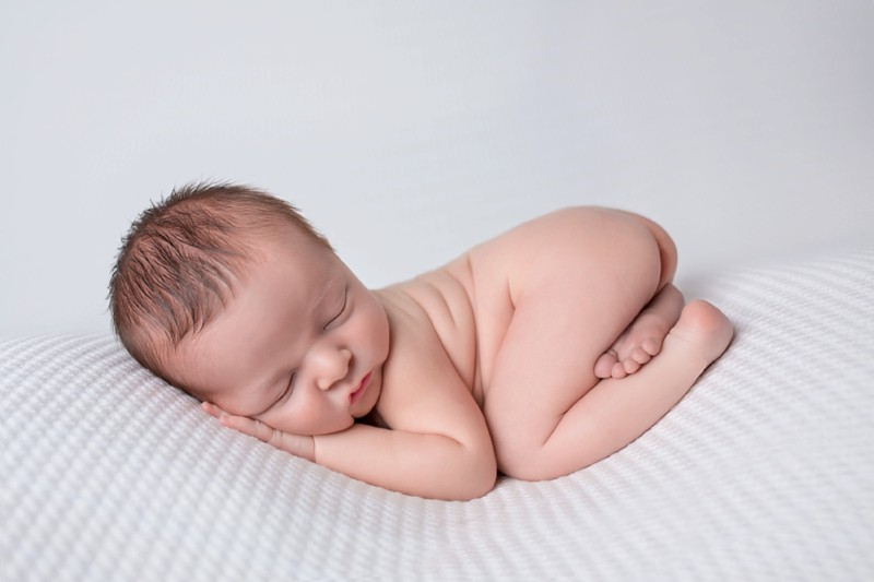 View More: http://meredithjunephoto.pass.us/hunt-newborn