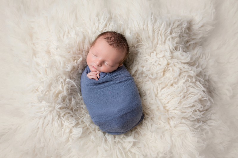 View More: http://meredithjunephoto.pass.us/hunt-newborn